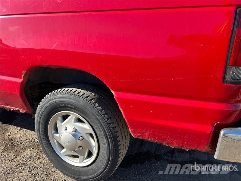 Ford E-250 Dostavna vozila / kombiji