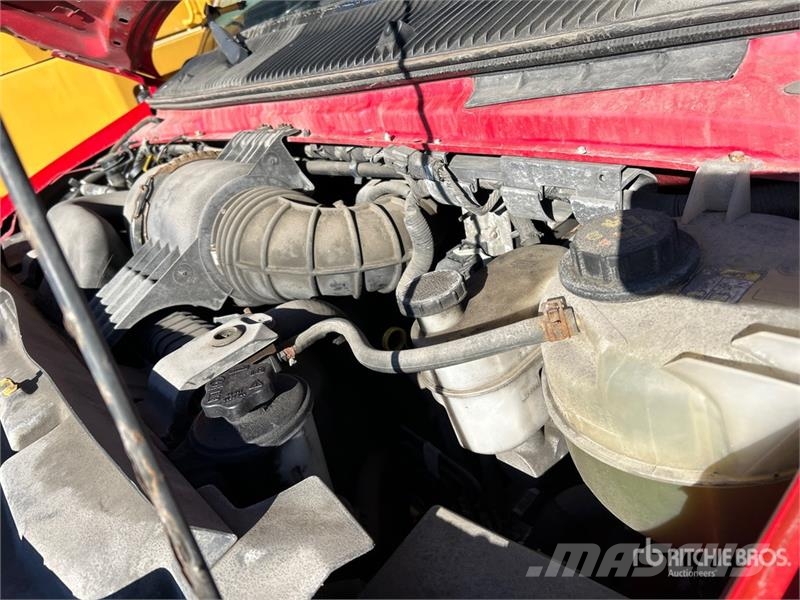 Ford E-250 Dostavna vozila / kombiji