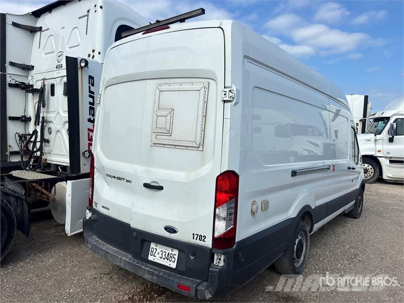 Ford E-350 Dodávky