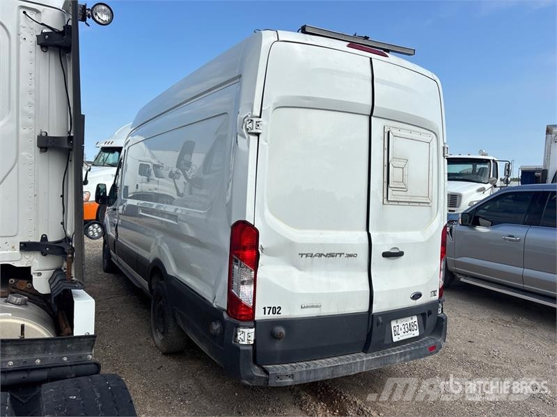 Ford E-350 Dodávky