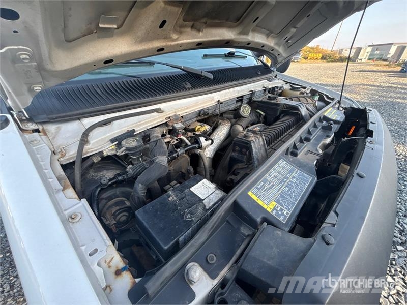 Ford E-350 Transporterek