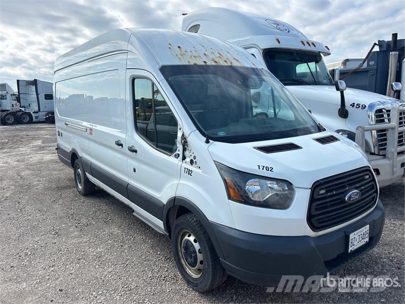 Ford E-350 Dodávky