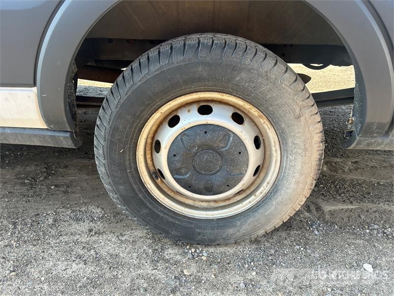 Ford E-350 Κλούβες με συρόμενες πόρτες
