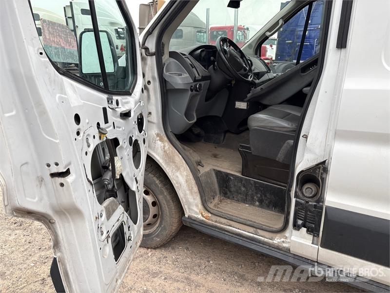 Ford E-350 Dodávky