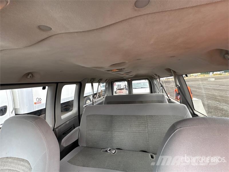 Ford E-350 Κλούβες με συρόμενες πόρτες