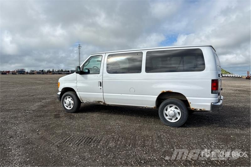 Ford E-350 Κλούβες με συρόμενες πόρτες