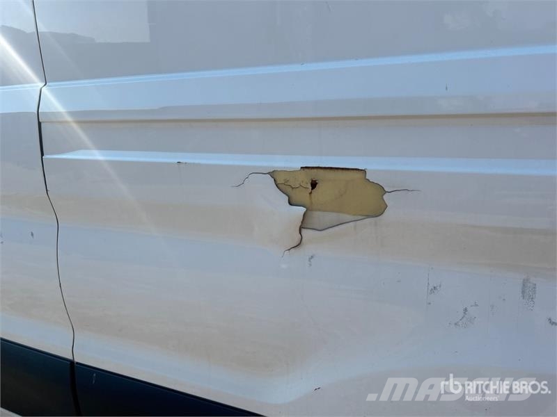 Ford E-350 Κλούβες με συρόμενες πόρτες