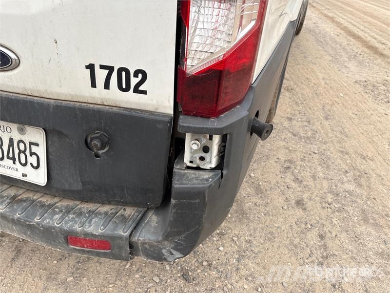 Ford E-350 Dodávky