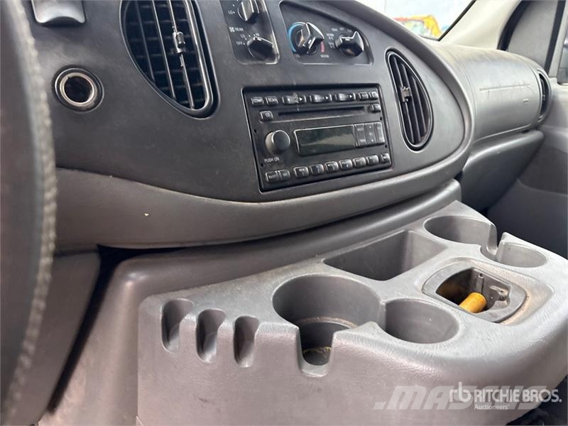 Ford E-350 Κλούβες με συρόμενες πόρτες