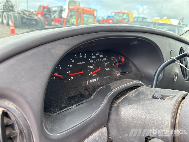 Ford E-350 Κλούβες με συρόμενες πόρτες