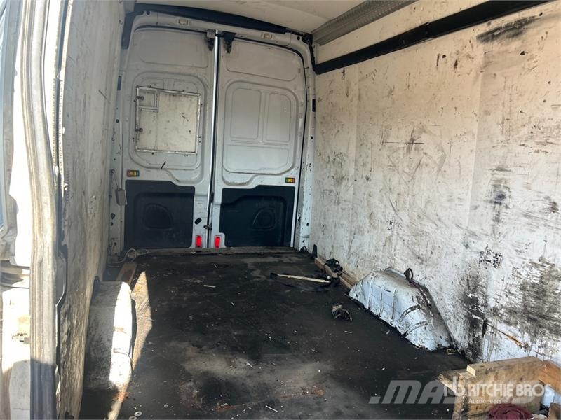 Ford E-350 Κλούβες με συρόμενες πόρτες