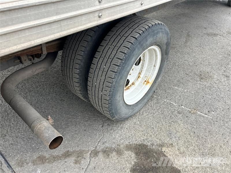 Ford E-350 4x2 Van Truck Skapbiler