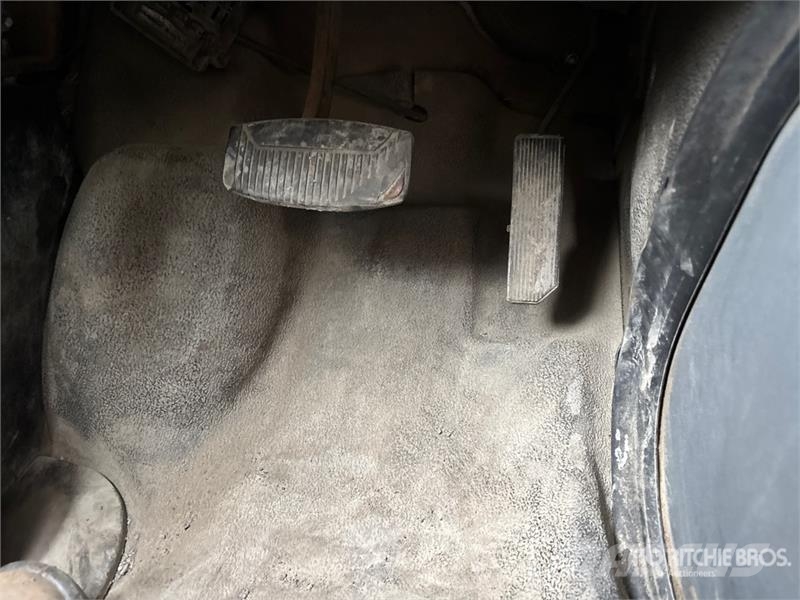 Ford E-350 4x2 Van Truck Skåpbilar