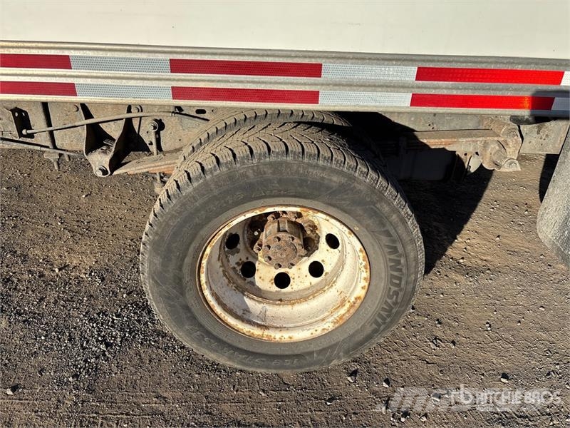 Ford E-350 4x2 Van Truck Dobozos teherautók