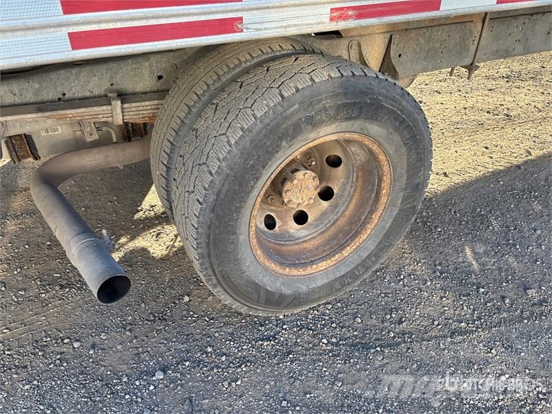 Ford E-350 4x2 Van Truck Dobozos teherautók