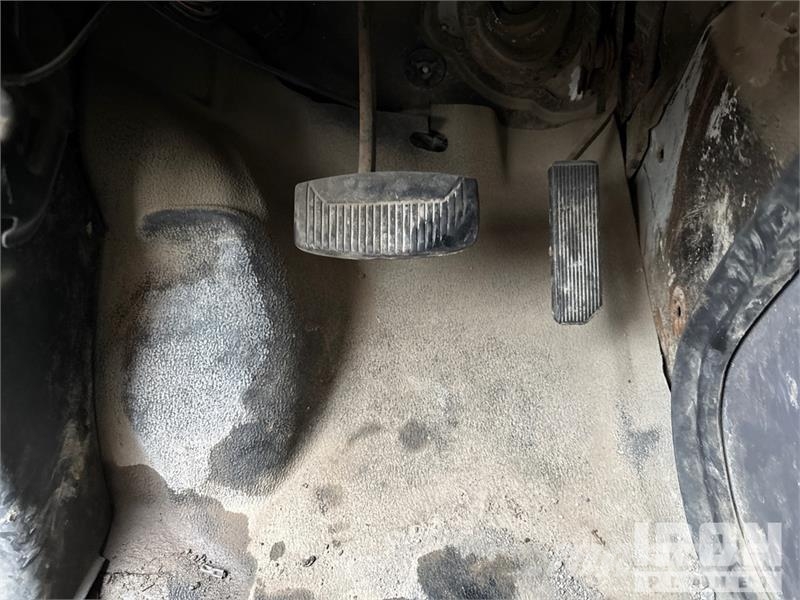 Ford E-350 4x2 Van Truck Sanduk kamioni