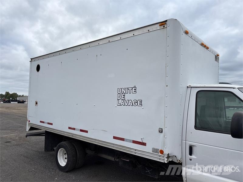 Ford E-350 4x2 Van Truck Skåpbilar