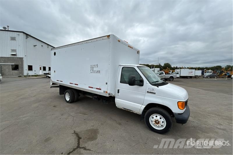 Ford E-350 4x2 Van Truck Skåpbilar