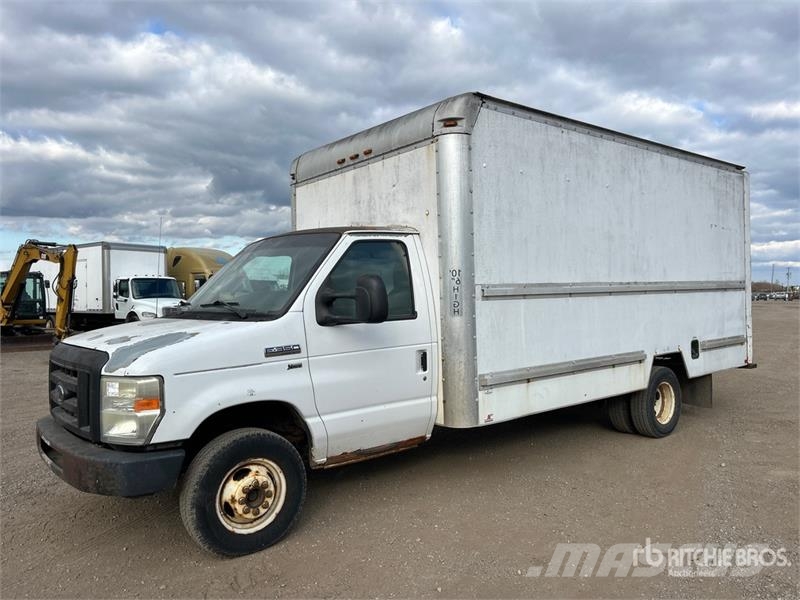 Ford E-350 4x2 Van Truck شاحنات ذات هيكل صندوقي