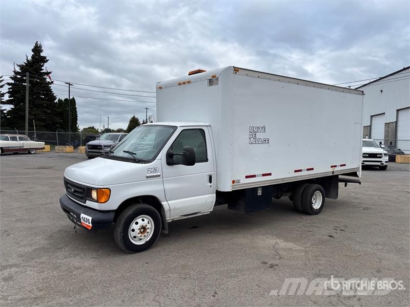 Ford E-350 4x2 Van Truck Skåpbilar