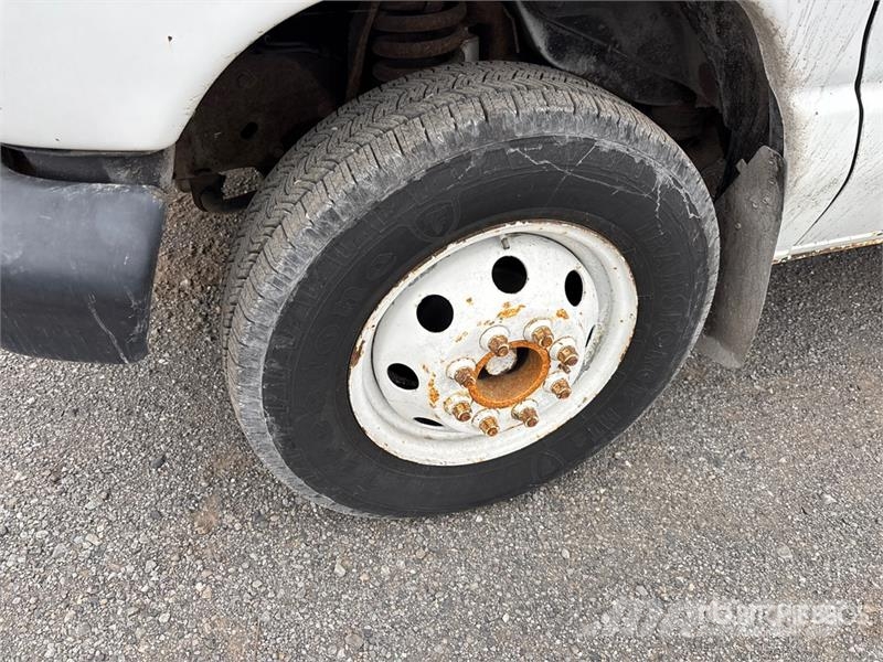 Ford E-350 4x2 Van Truck Skåpbilar