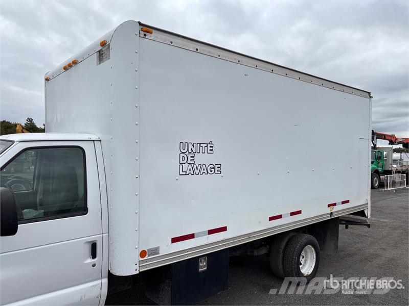 Ford E-350 4x2 Van Truck Skåpbilar