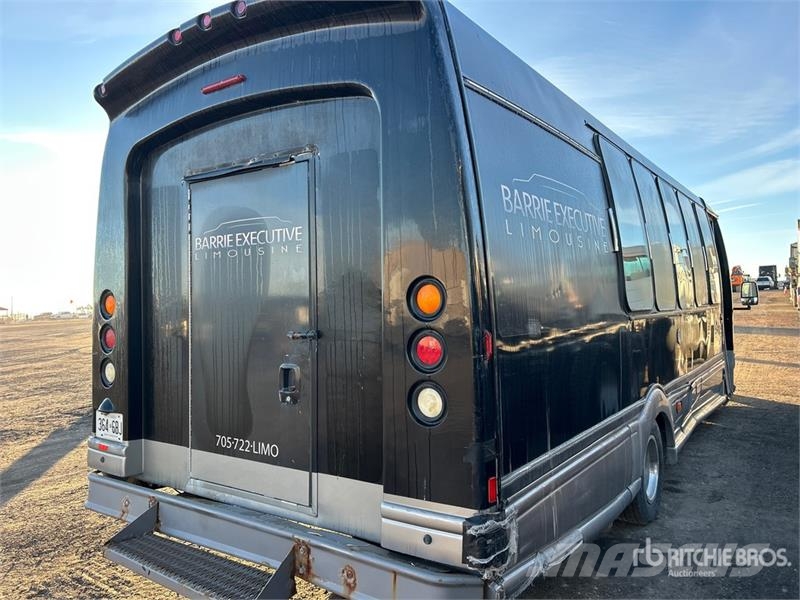 Ford E-450 4x2 16-Seat Party Bus Mini-bus