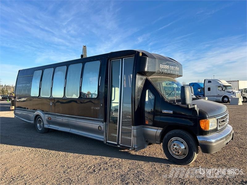 Ford E-450 4x2 16-Seat Party Bus Mini-bus