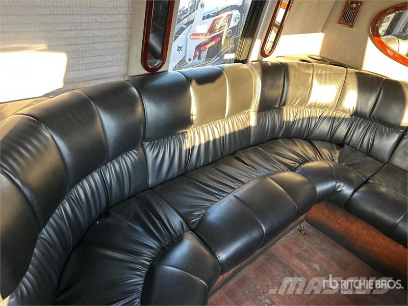 Ford E-450 4x2 16-Seat Party Bus Mini-bus