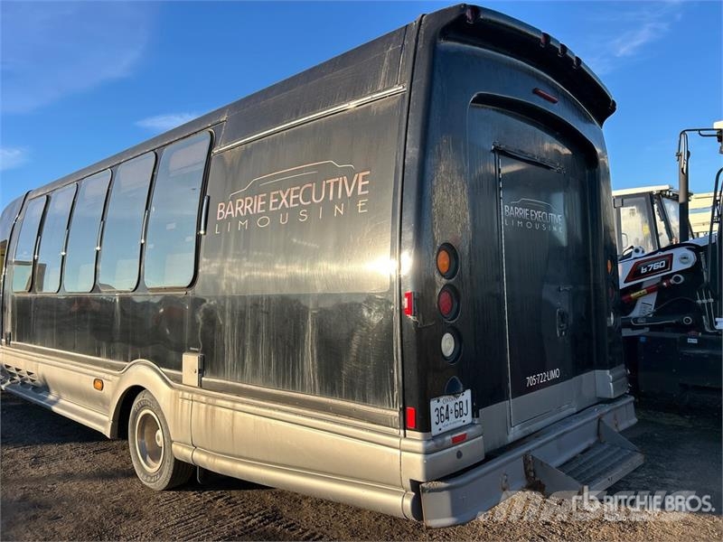 Ford E-450 4x2 16-Seat Party Bus Mini-bus
