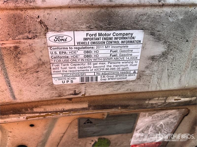 Ford E-450 4x2 20-Seat Mini Bus Minibusse