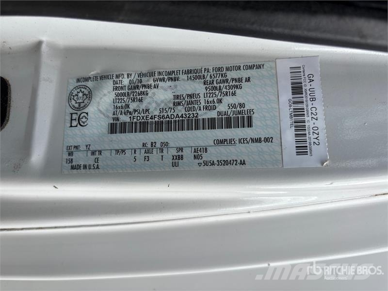 Ford E-450 4x2 Utility Truck 픽업/드롭사이드
