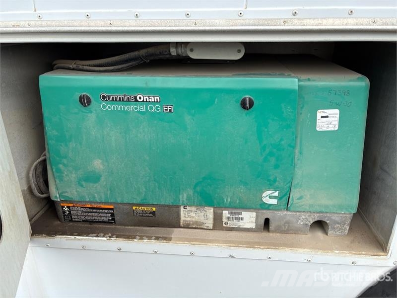 Ford E-450 4x2 Utility Truck 픽업/드롭사이드