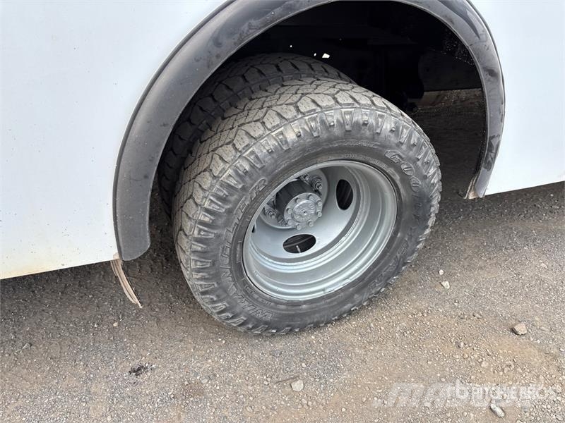 Ford E-450 4x2 Utility Truck 픽업/드롭사이드