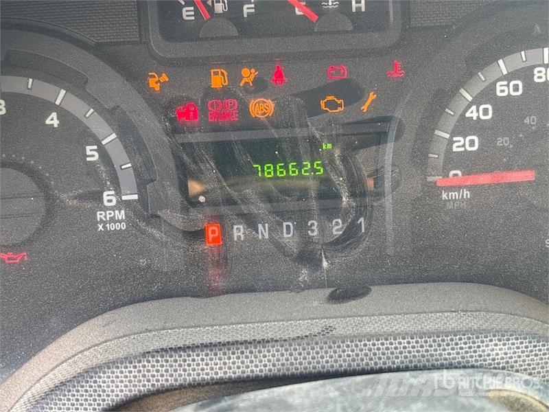 Ford E-450 4x2 Van Truck Sanduk kamioni