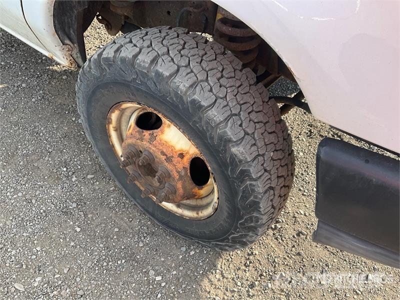 Ford E-450 4x2 Van Truck Sanduk kamioni