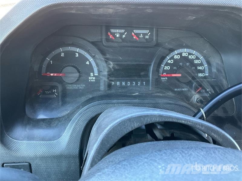 Ford E-450 4x2 Van Truck 厢式货车