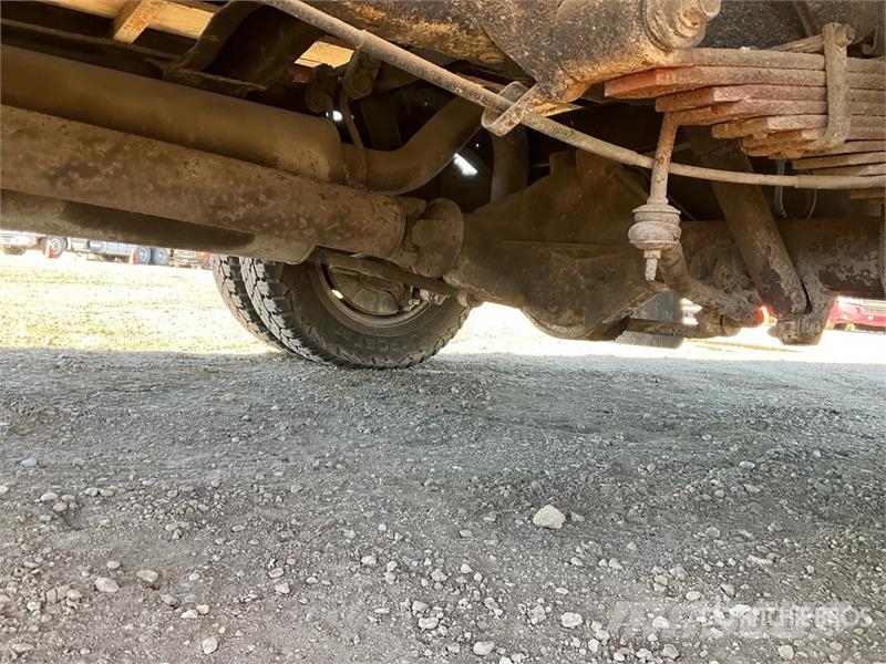 Ford E-450 4x2 Van Truck 厢式货车