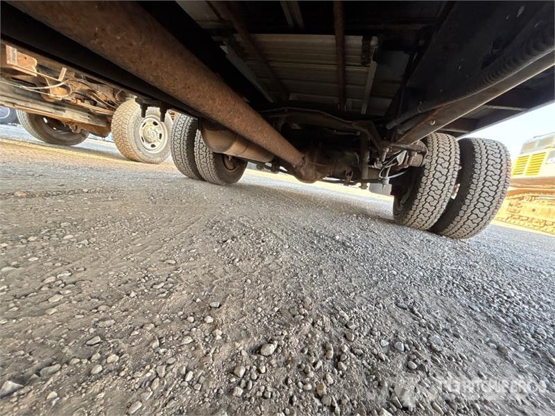 Ford E-450 4x2 Van Truck Sanduk kamioni
