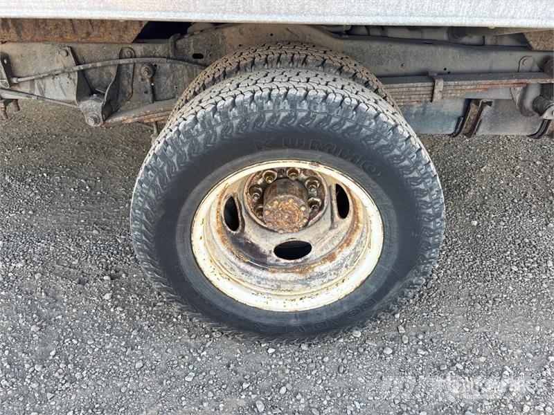 Ford E-450 4x2 Van Truck Sanduk kamioni