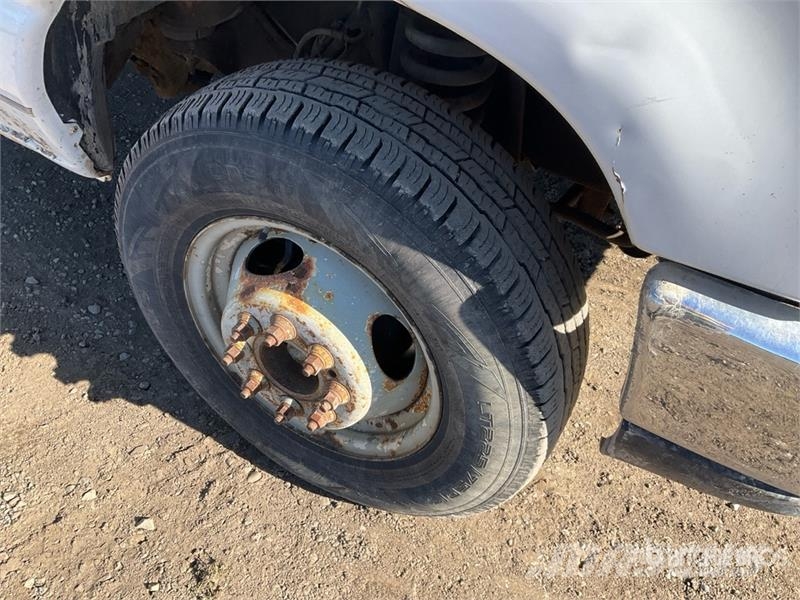 Ford E-450 4x2 Van Truck 厢式货车