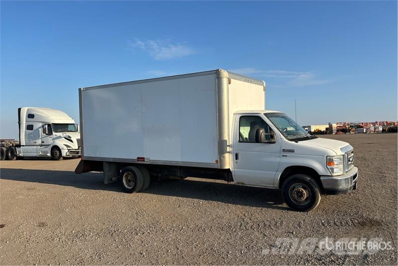 Ford E-450 4x2 Van Truck Sanduk kamioni