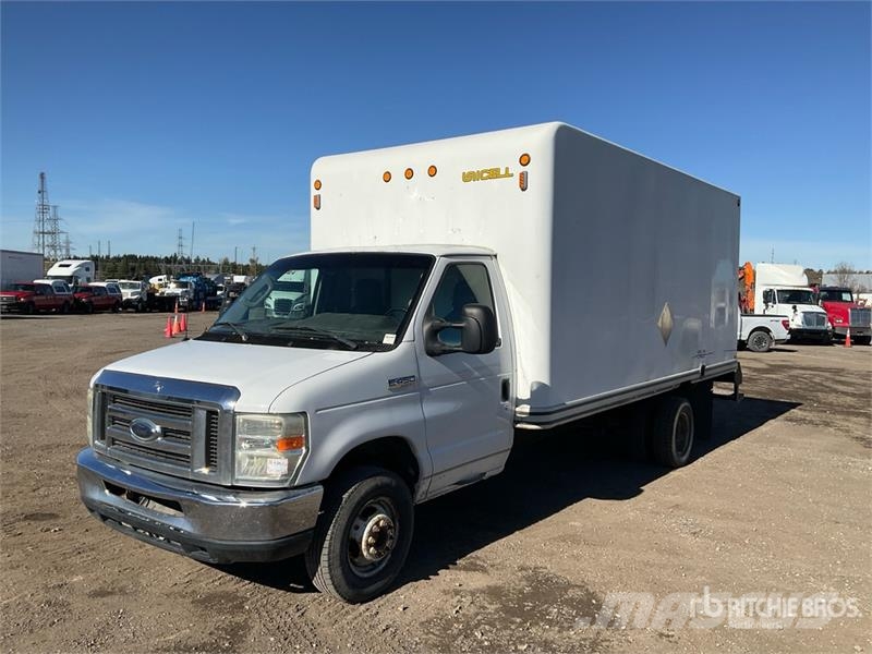 Ford E-450 4x2 Van Truck 厢式货车