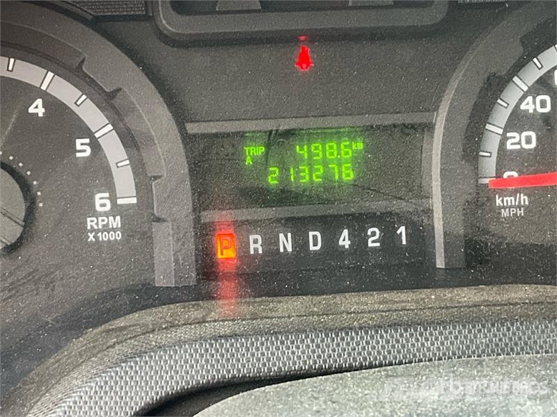 Ford E-450 4x2 Van Truck Sanduk kamioni
