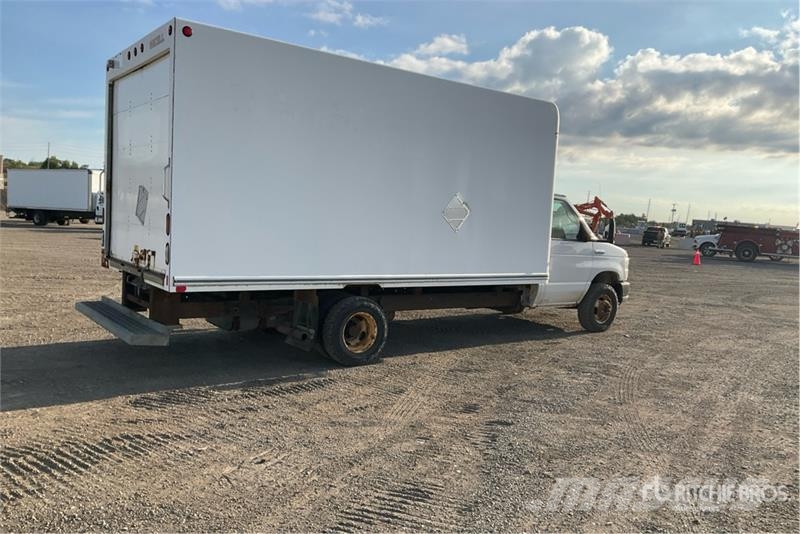 Ford E-450 4x2 Van Truck Sanduk kamioni