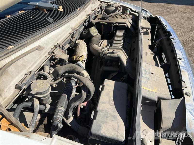 Ford E-450 4x2 Van Truck 厢式货车