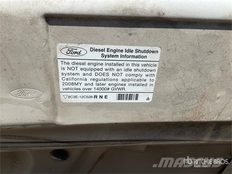 Ford E-450 4x2 Van Truck 厢式货车