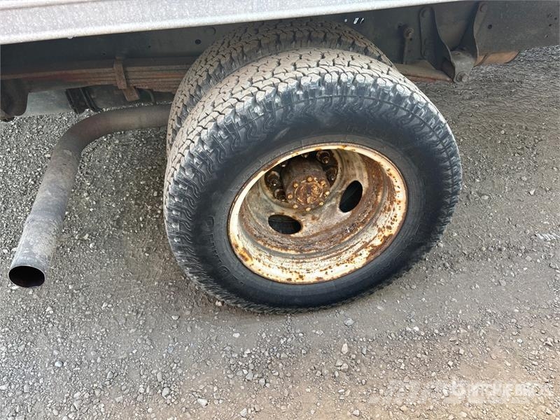 Ford E-450 4x2 Van Truck Sanduk kamioni