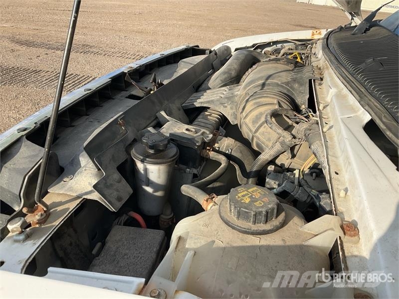 Ford E-450 4x2 Van Truck Sanduk kamioni