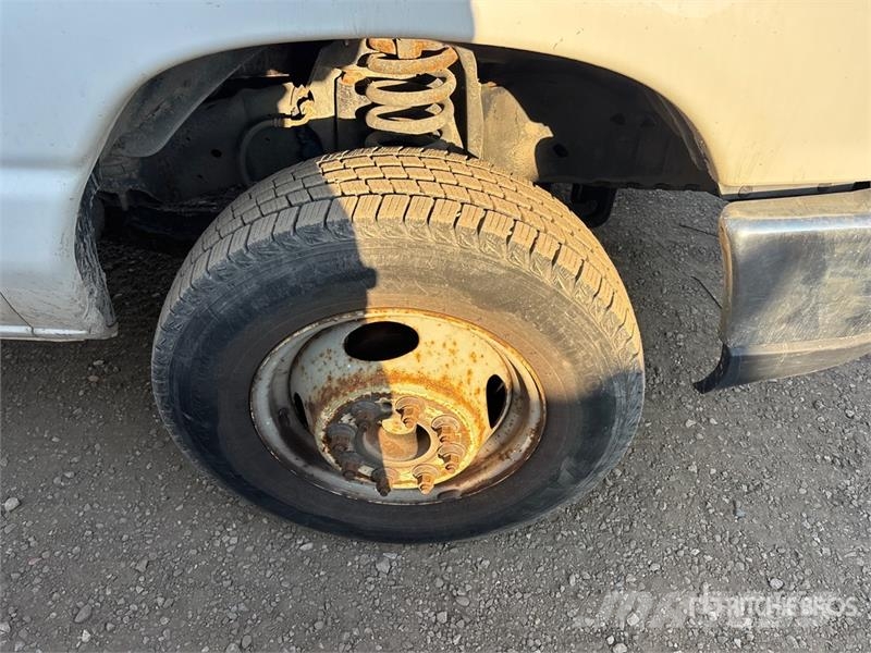 Ford E-450 4x2 Van Truck Sanduk kamioni